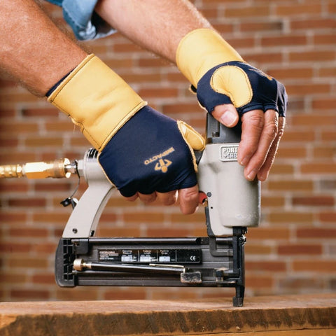 IMPACTO 704-20 Glove with Wrist Support Medium