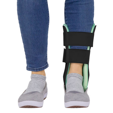 350 ANKLE AIR SPLINT W/PUMP, RIGID PANELS, REVERSIBLE, M: 4-13+, W:7-15+ - SUP2043BLK