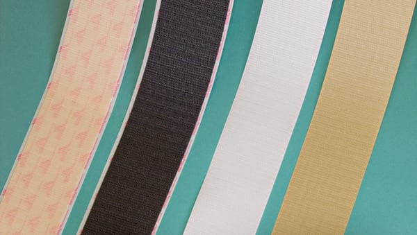 North Coast VELCRO® brand Hook, Sticky Back®, 1" (2.5cm) ( Width - 1" (2.5cm)	( Length - 25yds. (23m)