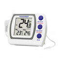 Fisher Scientific Co. Thrmtr Lb Traceable -50-70C/-58-158F Dgtl 3 LCD Dspl Btl Snsr 3.25x3.25" 2Scl Each - S66278