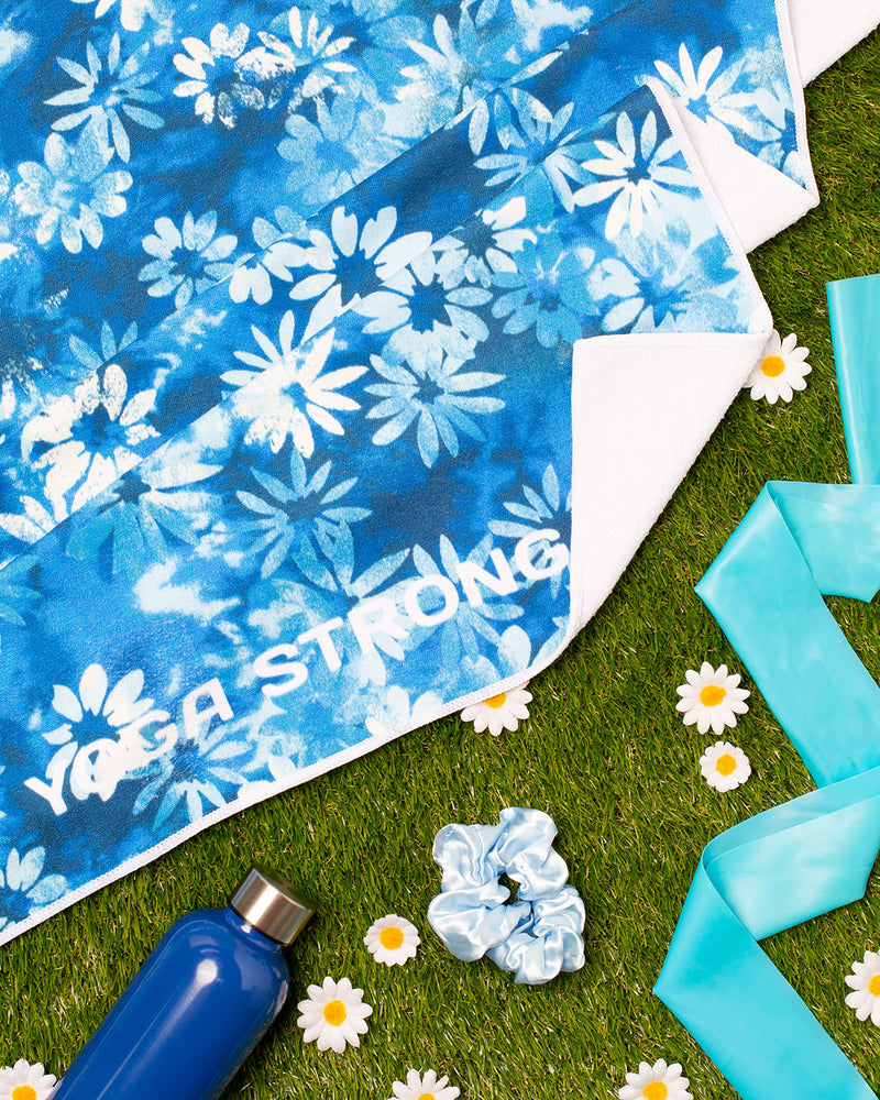 Yoga Strong, Anti Slip Towel, Blue Daisy - FE-32-1551