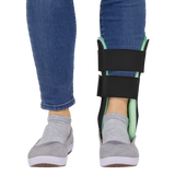 350 ANKLE AIR SPLINT W/PUMP, RIGID PANELS, REVERSIBLE, M: 4-13+, W:7-15+ - SUP2043BLK